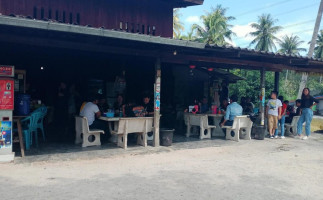 ร้านก๋วยเตี๋ยวเนื้อตุ๋นยายไล food