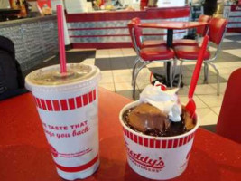 Freddy's Frozen Custard Steakburgers food