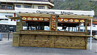 Churreria Martin outside