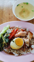 ข้าวหมูแดงนายดอกไม้ สาขา 2(บ้านสวนซอย9) food