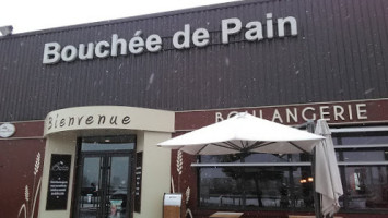 Bouchee De Pain outside