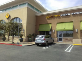 California Pizza Kitchen At Rossmoor Center outside