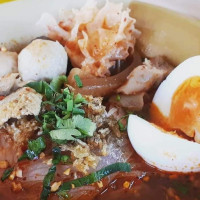 ร้านเคน ก๋วยเตี๋ยวลูกชิ้นแชมป์ food