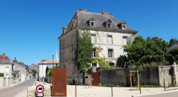 Relais du Chapeau Rouge outside