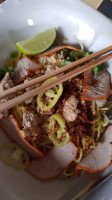 ร้าน ก๋วยเตี๋ยวหมูนายเท้ง food