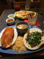 Roberto's Cantina food