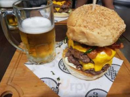 Buffalo Bill Burger Beer food