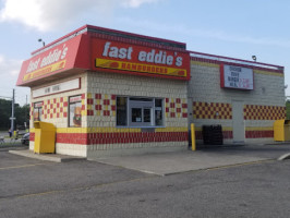 Fast Eddie's outside