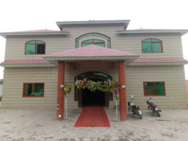 Al-noor Marriage Hall Kanganpur outside