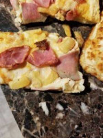 Pizza Hut food