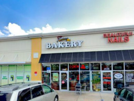 Pinecrest Bakery Homestead outside