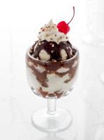 Ghirardelli Soda Fountain And Chocolate Shop food