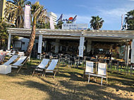 Almarina Beach inside