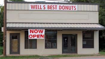 Wells Best Donuts food