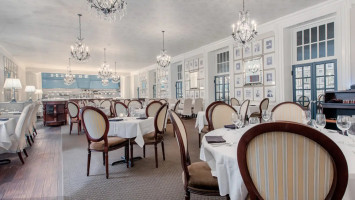 Crystal Dining Room At Bedford Springs food