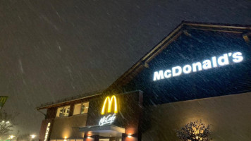 Mcdonald's outside