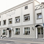 Tascania Restauracja Na zewnątrz