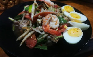 ร้านส้มตำแม่โกโก้ food