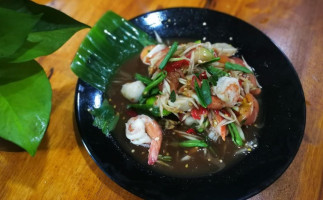 ร้านส้มตำแม่โกโก้ food