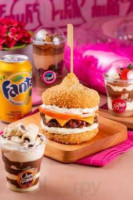 Mimi Pink Doceria food