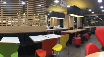 Mcdonald's Wrexham Bypass inside