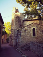 Hostellerie De Corbieres inside