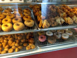 Tan's Donuts food