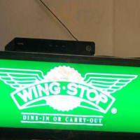 Wingstop inside