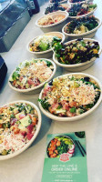 Pola Poke Bowls food