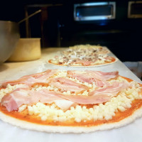 La Pizzeria De Gracia food