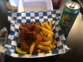 Bj Hot Chicken food