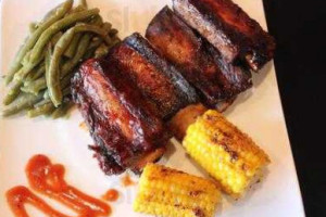 Uptown Bbq Grill food