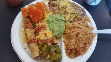 Rico's Taco Shop food