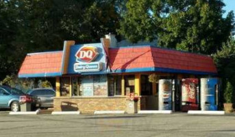 Dairy Queen outside