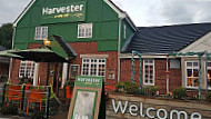 Harvester Alma Park outside