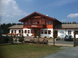 Steig-Alm outside