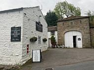 The George Inn outside