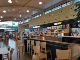 Freshii inside