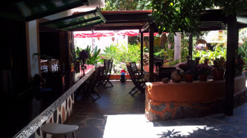 El Jardin Garden inside