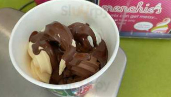 Menchie's Frozen Yogurt food