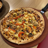 Pizza Hut Britania food