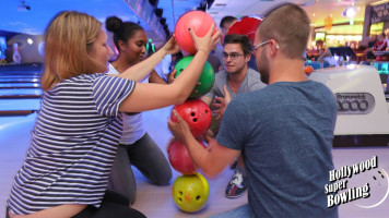 Hollywood Super Bowling food