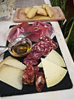 Rustell E Montepulciano food