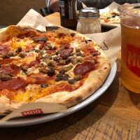 Mod Pizza food