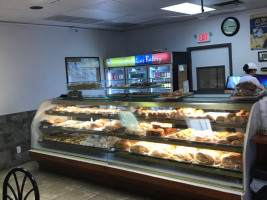 Las Americas Bakery food