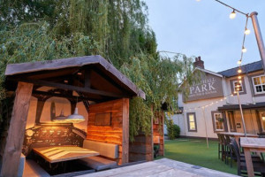 Tattershall Park Country Pub And Dining inside