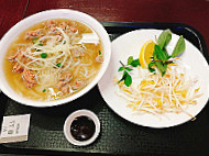 Yo Pho! food