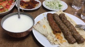 Hacegan Mangalda Ciğer Kebap Salonu food