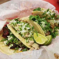 Chero's Tacoshop food