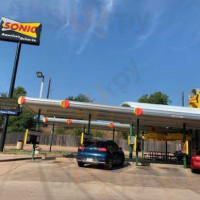 Sonic Drive-in outside